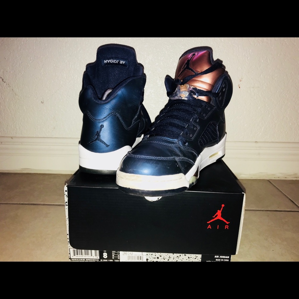 Bronze Air Jordan 5’s Size 8 Used Minor Creases
